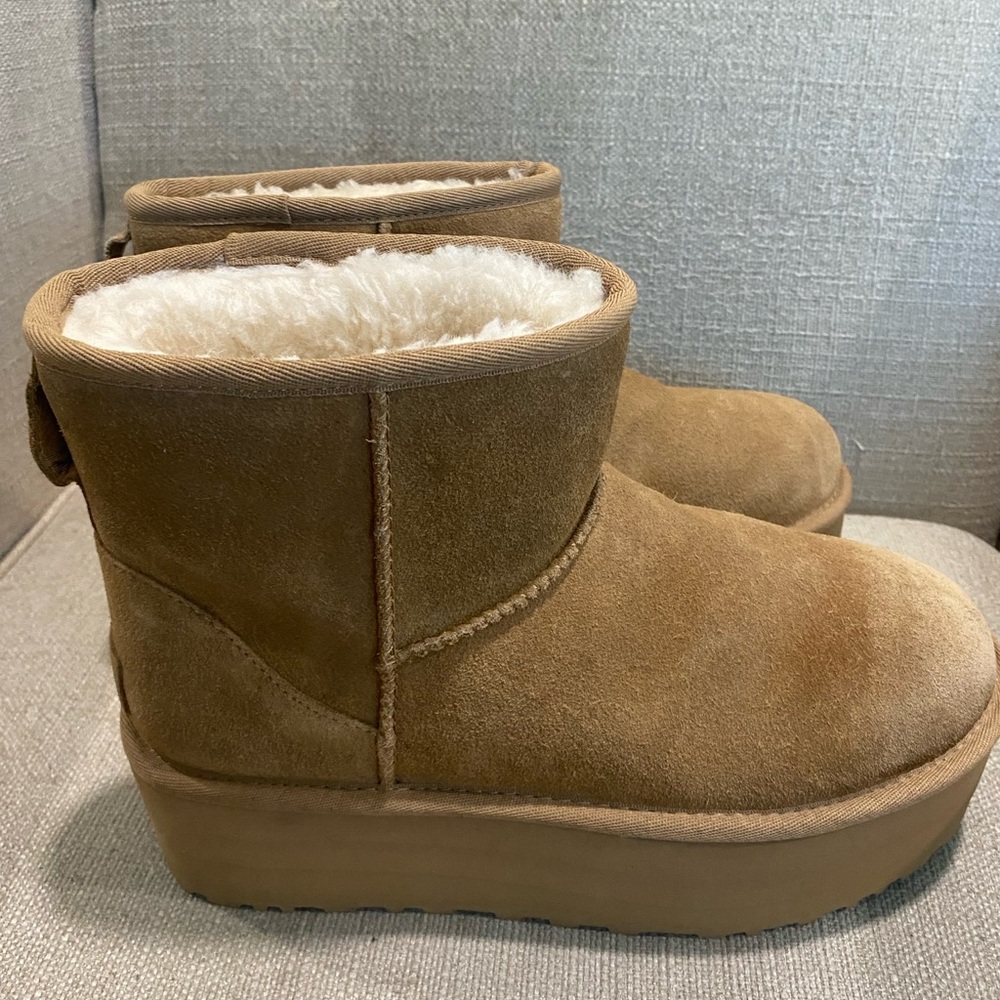 UGG Classic Mini Platform Chestnut Brown Boot Size 9 - Picture 7 of 12